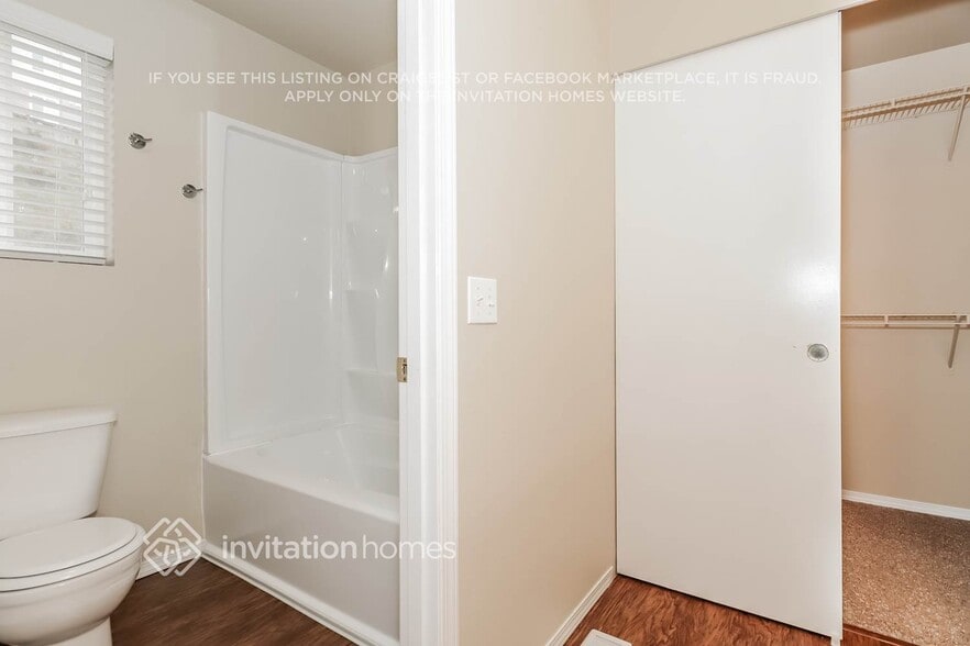 Building Photo - 18519 101st Ave E