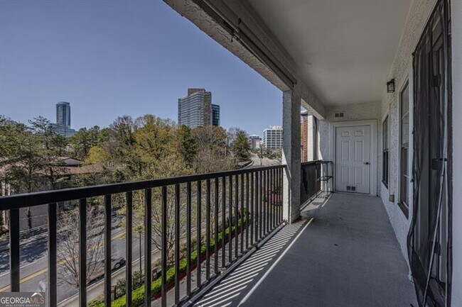 Building Photo - 3275 Lenox Rd NE