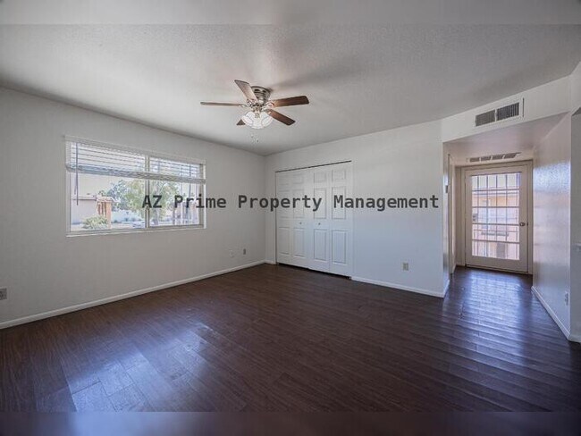 Building Photo - 7126 N 19th Ave