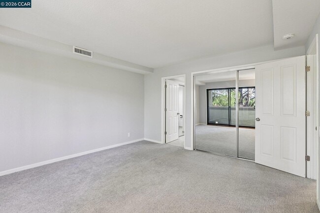 Building Photo - 1541 Moraga Way