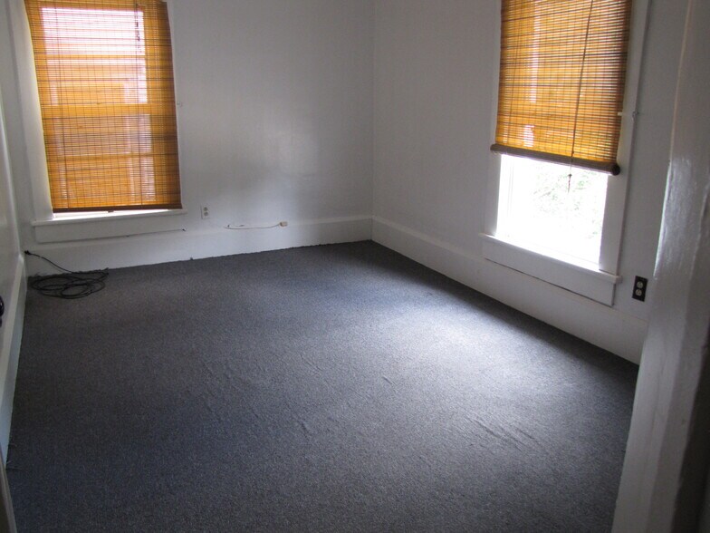 2d front - 242 S Atherton St