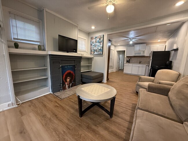 Building Photo - 4349 San Juan Ave