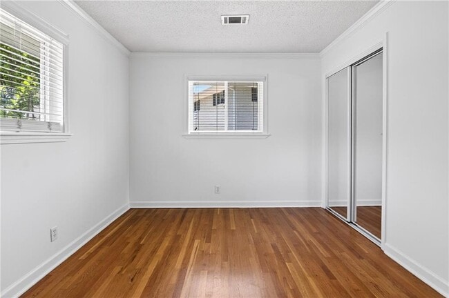 Building Photo - 255 Jefferson Pl
