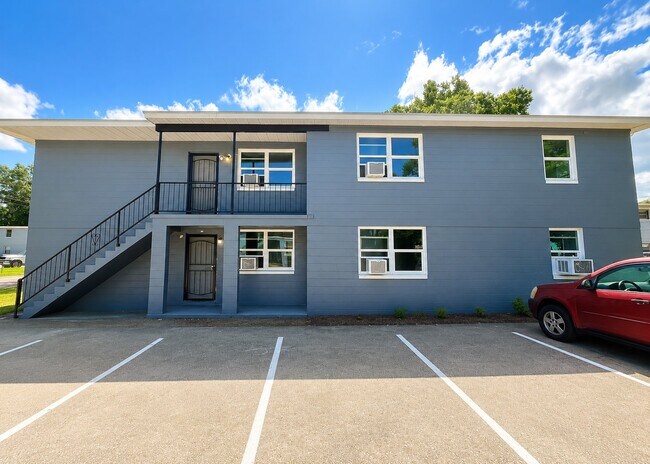 Building Photo - 1550 Morgan St