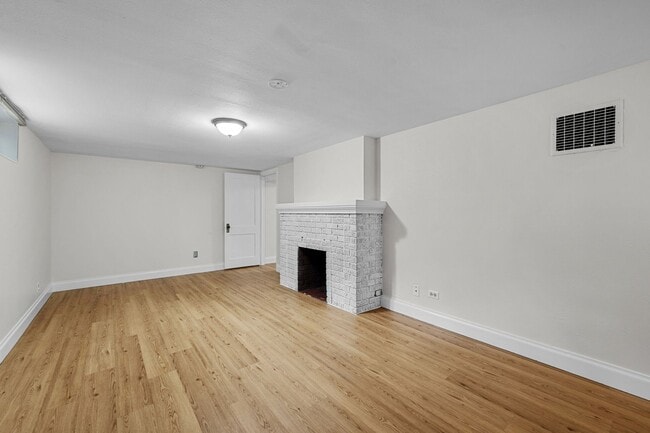 Building Photo - Gorgeous Wash Park Bungalow!