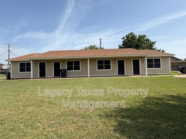 Building Photo - 1410 Courtney Pl