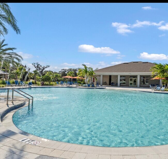 Building Photo - 1785 Southfork Dr