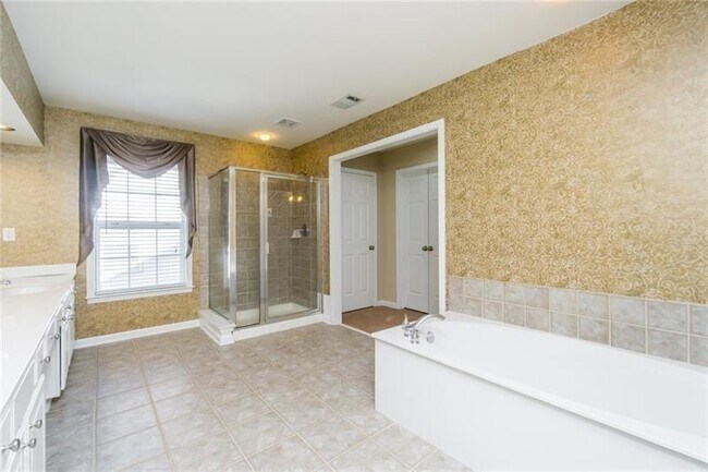 Building Photo - 4987 Rustic Canyon Dr
