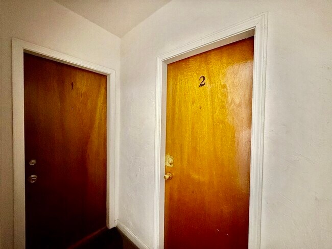 Building Photo - 21 Billings Rd