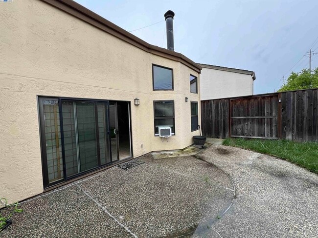 Building Photo - 34930 Sea Cliff Terrace