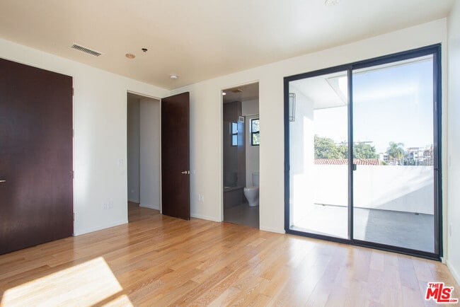 Building Photo - 8639 Whitworth Dr