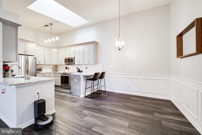 Building Photo - 7510 Ashby Ln