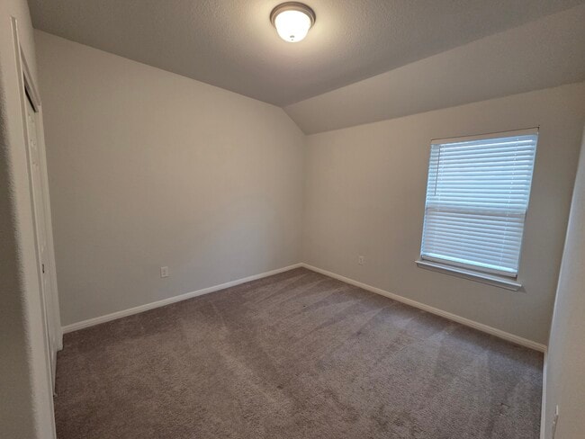 Building Photo - 129 Walkup Ln