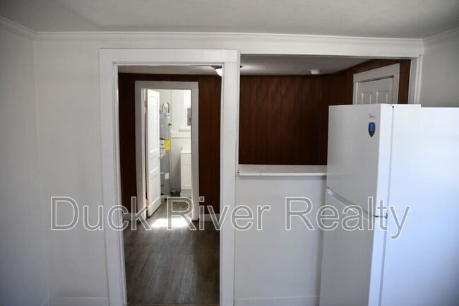 Building Photo - 504 Mooresville Pike