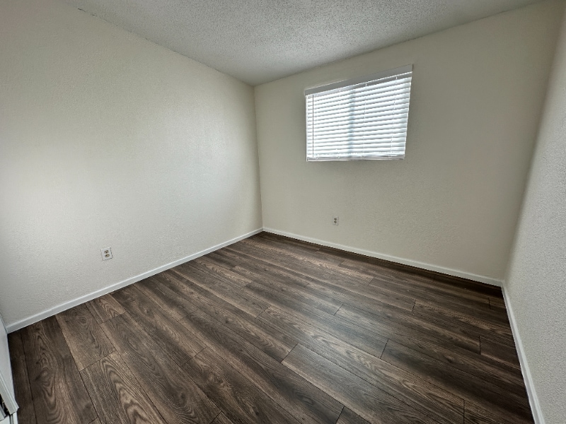 Building Photo - 72662 Sunnyslope Dr