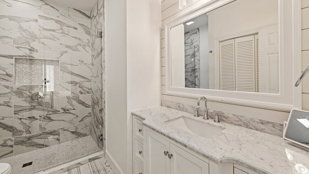 Building Photo - 20 Brandon Way