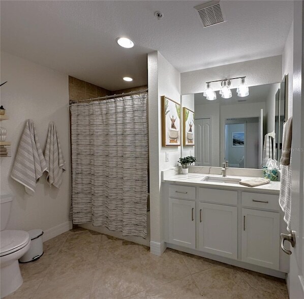 Building Photo - 14073 Black Beauty Dr