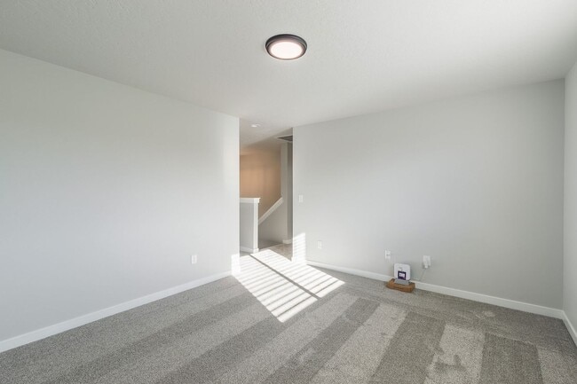 Building Photo - New 4 Bed 2.5 Bath House in Star