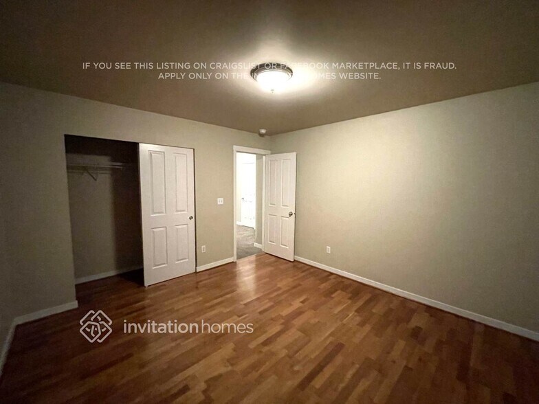 Building Photo - 14102 11th Pl W