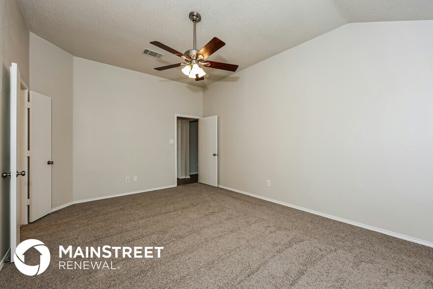 Building Photo - 7023 Spoonbill Ct