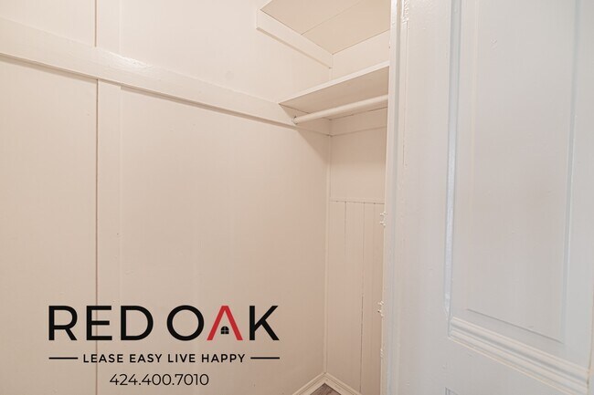 Building Photo - 470 Cypress Ave