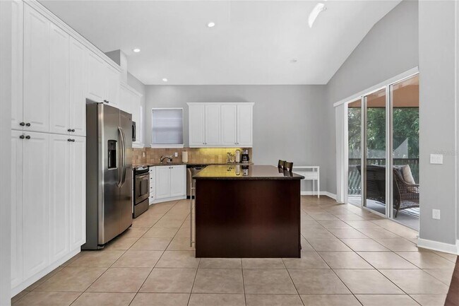 Building Photo - 5509 46th Ct W