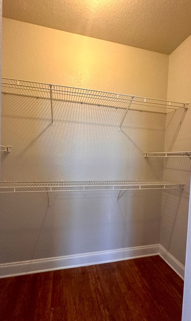 Building Photo - Elegant 1Brm 1Ba wood floors, quartz counters and more!