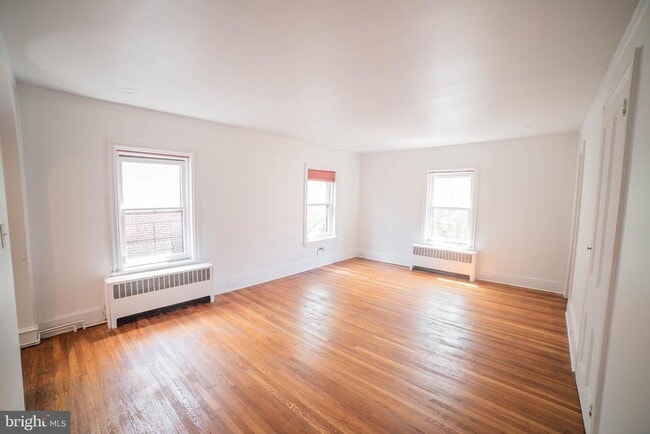 Building Photo - 2008 Spruce St