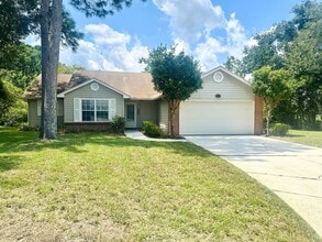 Building Photo - 3Bed/ 2Bath Home - Available Now!