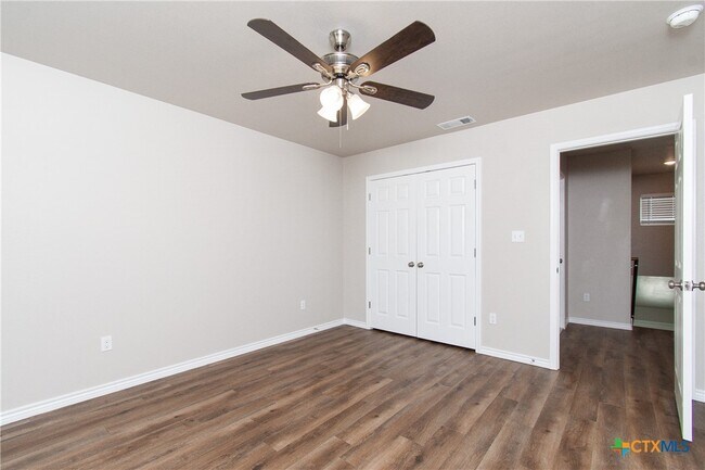 Building Photo - 2361 S Wall St