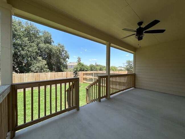 Building Photo - 10007 Westover Bluff