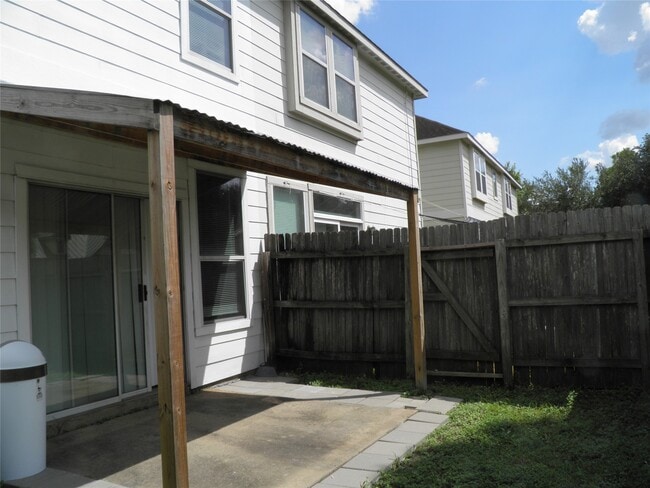 Building Photo - 8026 Fisher Glen Ln
