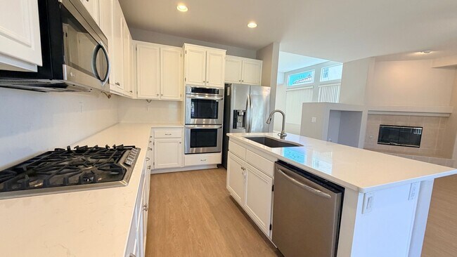 Building Photo - Beautiful 3 bedroom with AC in San Marcos