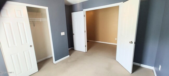 Building Photo - 17 Harbison Pl