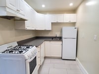 Building Photo - 55 Brosnan St