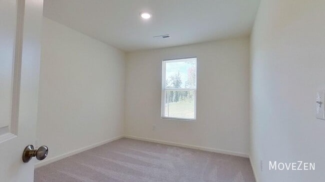 Building Photo - 813 Smokey Ridge Rd