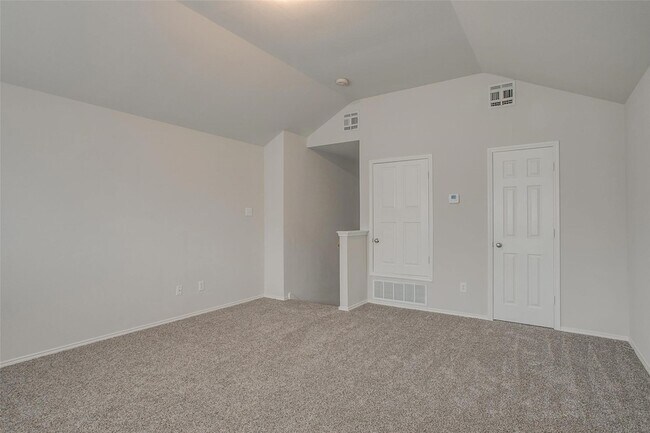 Building Photo - 6000 Stirrup Iron Dr