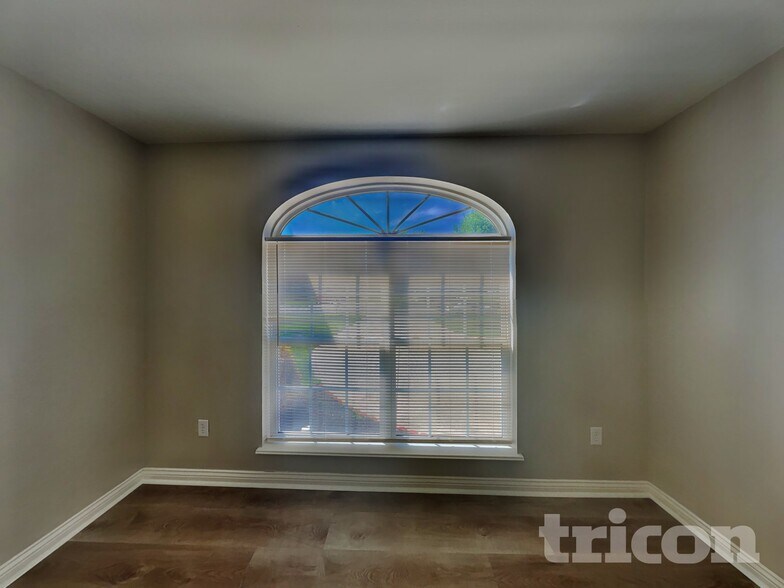 Building Photo - 2502 Bristlecone Dr