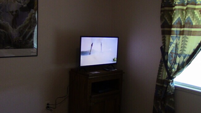 New 42" Roku TV - 2710 Oliver Ave