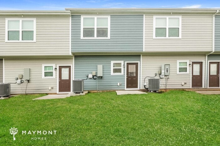 Building Photo - 8073 Logan Dr