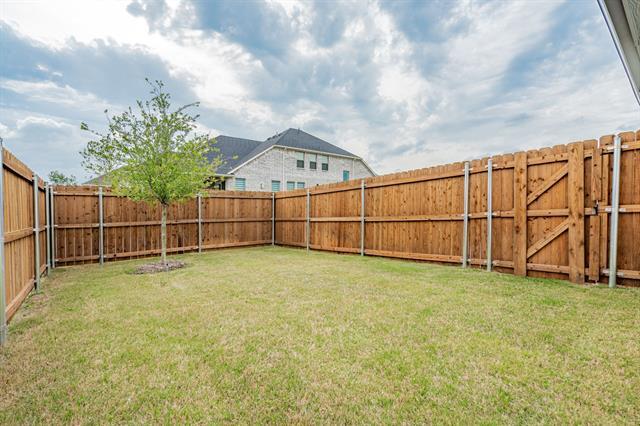 Building Photo - 5308 Tupper Ave