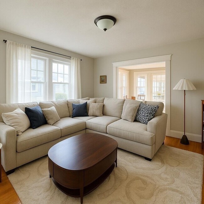 Building Photo - 29 Springfield St