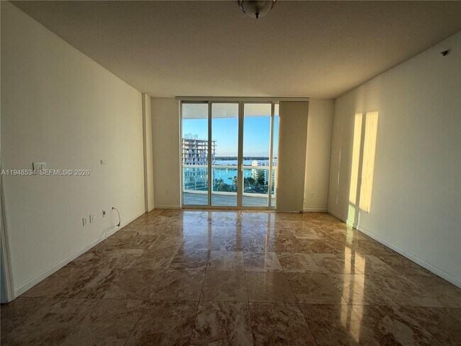 Building Photo - 7900 Harbor Island Dr