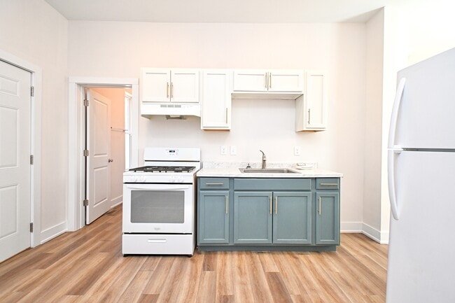 Building Photo - 4151 Chambers St