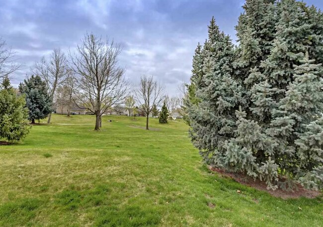 Building Photo - 14475 W Elmspring St