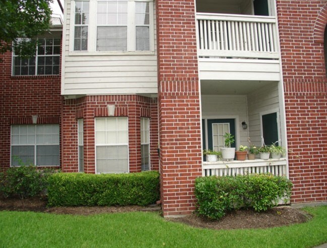 Remington Pearland, TX Apartment Finder