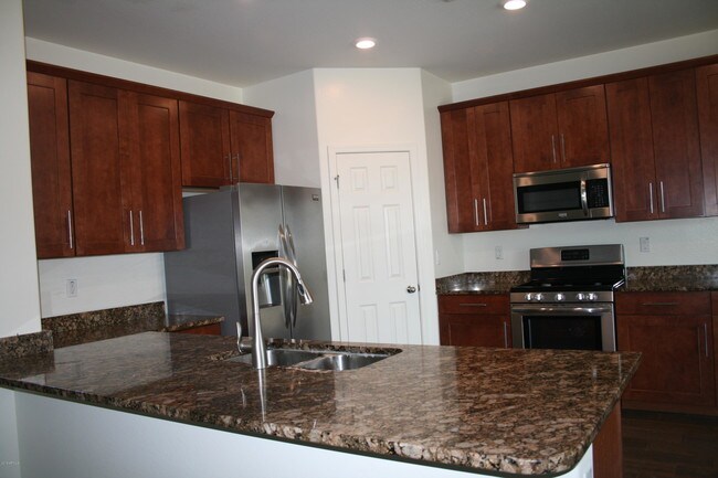 Building Photo - 10765 W Bronco Trail