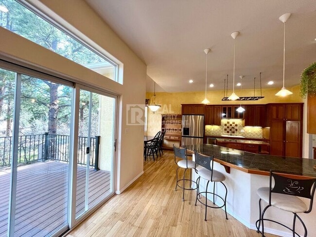 Building Photo - 1550 Capadaro Ct