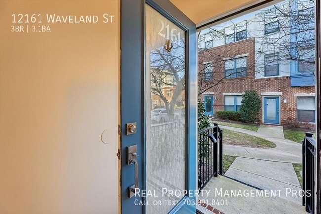 Building Photo - 12161 Waveland St