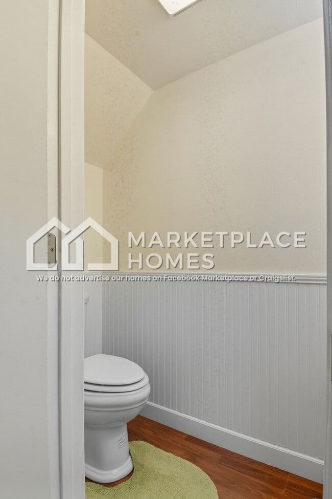 Building Photo - 156 Martin Burgess Rd